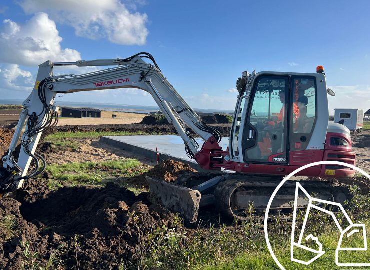 Hos Nørgaards har vi det rette udstyr og de nødvendige maskiner til at håndtere en bred vifte af anlægsopgaver...