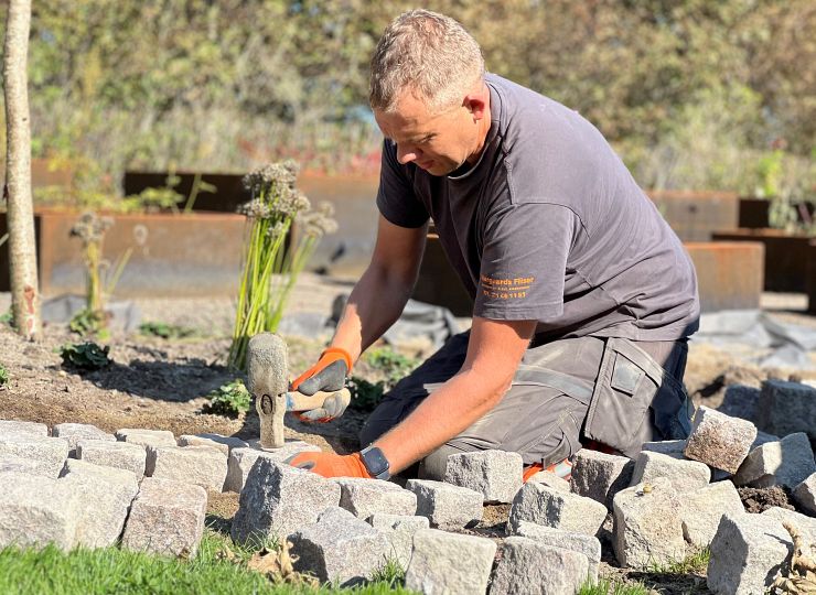 Nørgaards anlægger gerne jeres have...